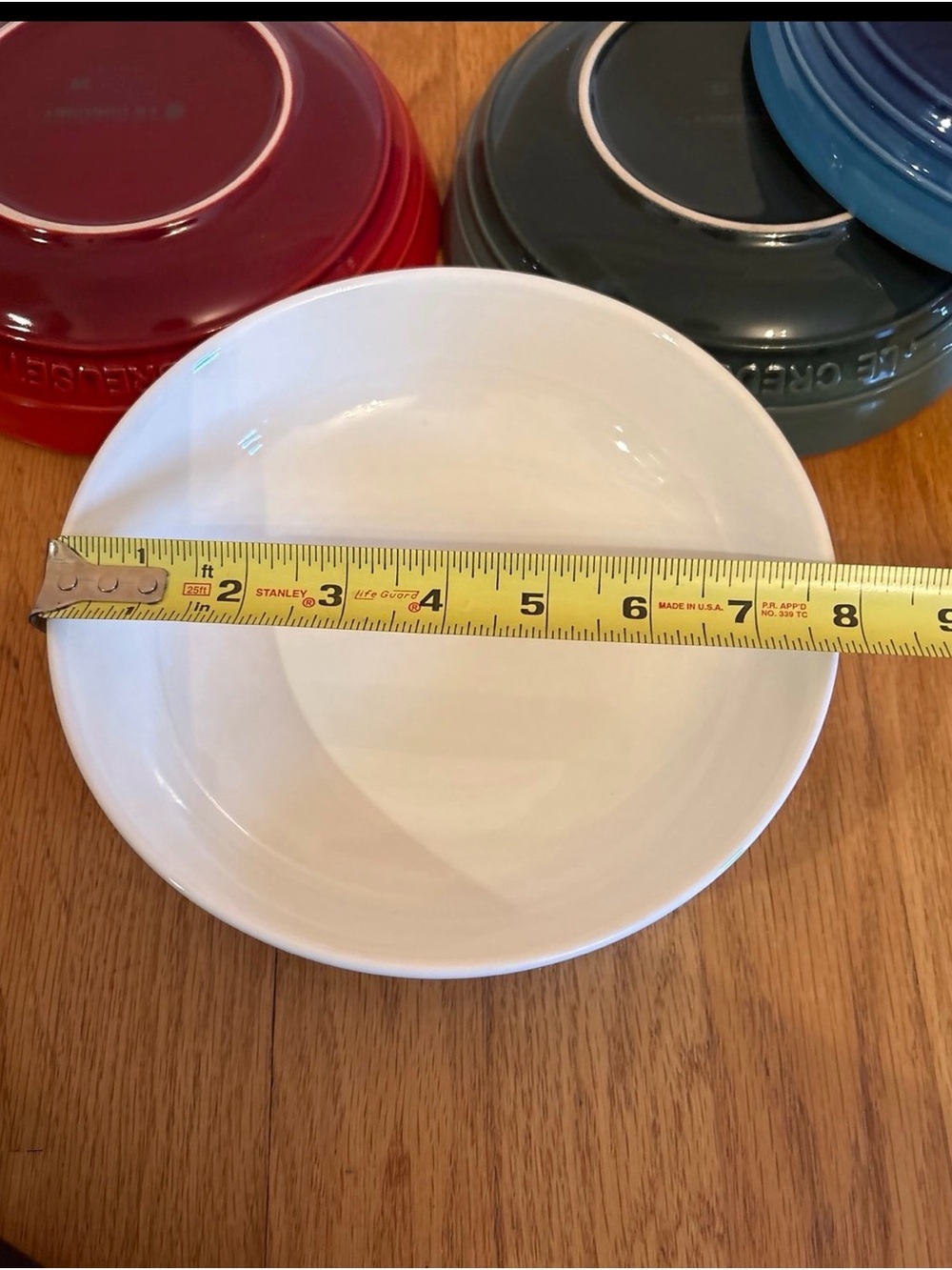 Le Creuset Stoneware Deep Round Dish in Red, Blue, Orange, White, Teal - Picture 8 of 11